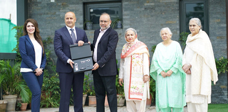 EIGHTEEN begins handing over of villas and the initiation of its community