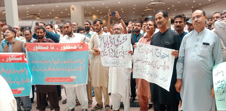 Outsourcing of airports: Govt, CAA unions fail to reach consensus