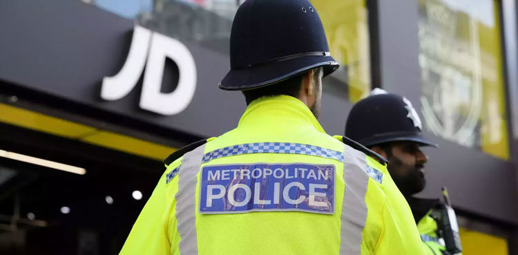 London's Met police on alert after IT 'hack'