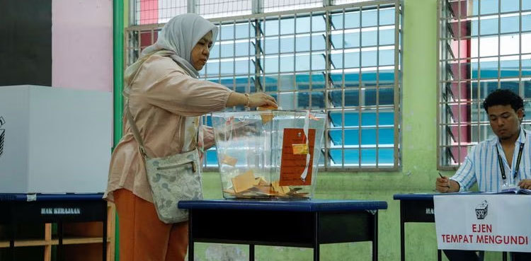 Malaysians vote in state elections, test for Anwar