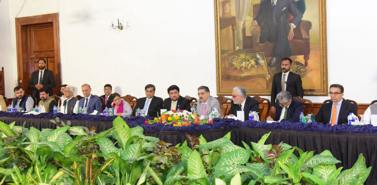 Caretaker PM Kakar assures businessmen of addressing concerns