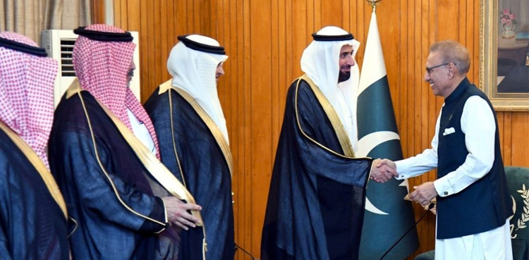 President Alvi calls for strengthening economic, cultural ties with Saudi Arabia