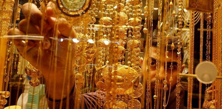 Gold prices up by Rs1,200/ tola in Pakistan