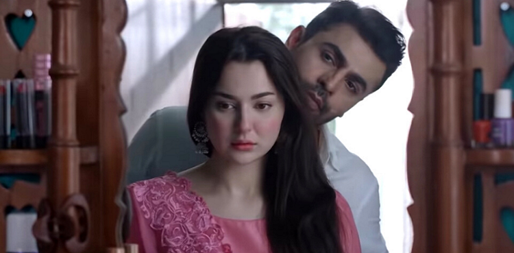 Hania Aamir tells how 'things went crazy' after 'Mere Humsafar