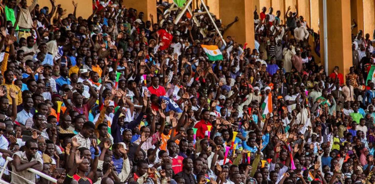 Niger closes airspace as it refuses to reinstate president