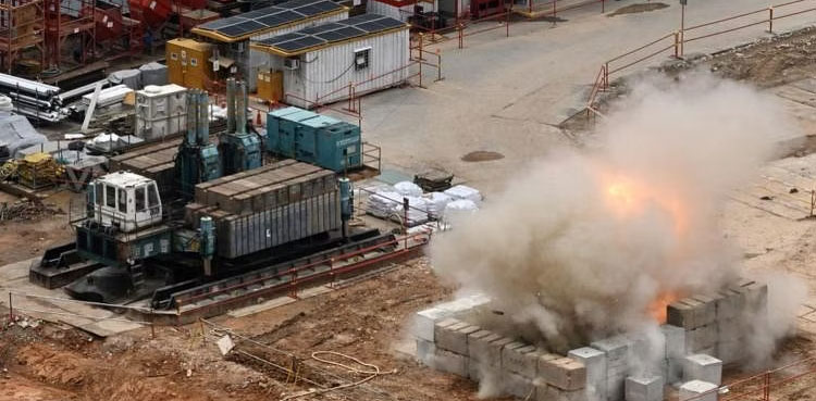 Singapore blows up 100kg WWII-era bomb after thousands evacuated