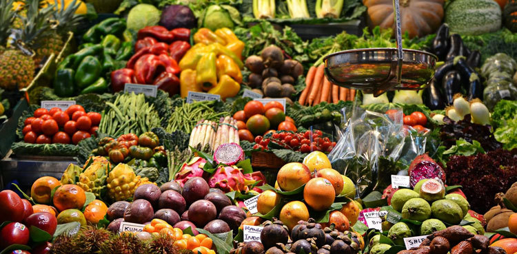 World food price index back at two-year low despite rice surge