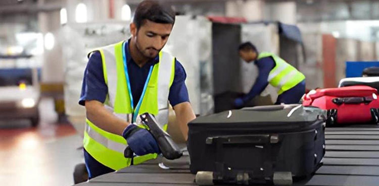 Karachi airport gets modern bag scanning machine
