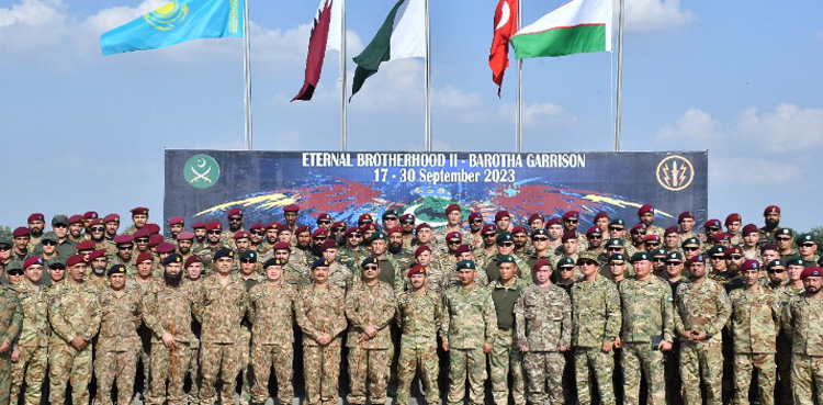 Pak army's professionalism par excellence to any modern army of world: COAS