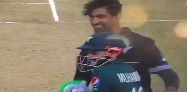World Cup 2023: Rizwan celebrates Babar Azam's wicket with Sodhi