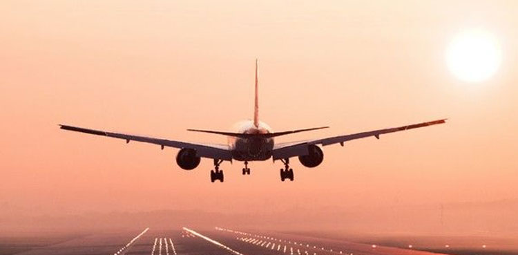 Indian-bound plane makes emergency landing at Karachi airport