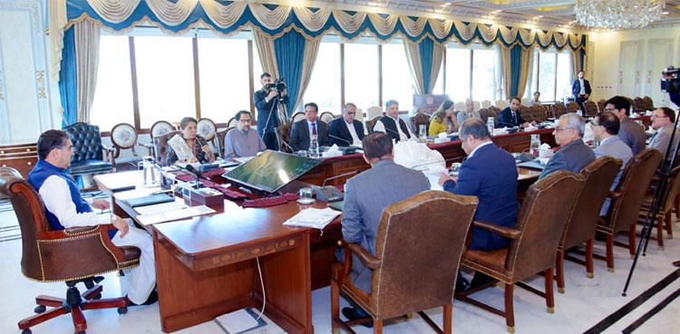 PM Kakar calls for widening tax net, privatisation of loss-making SOEs