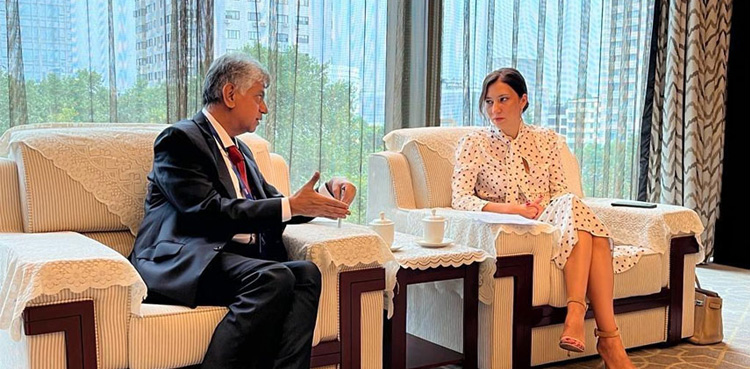 Pakistan, Russia vow to promote cooperation in mass media