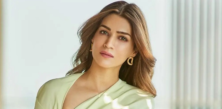 REVEALED: Kriti Sanon is cousins with THIS Bollywood actor