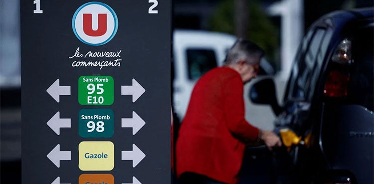France to let fuel retailers sell below cost in inflation fight