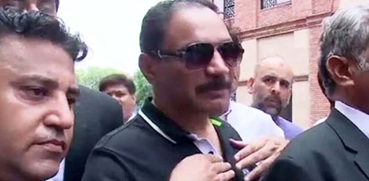 Ex-inspector Abid Boxer escapes from police custody