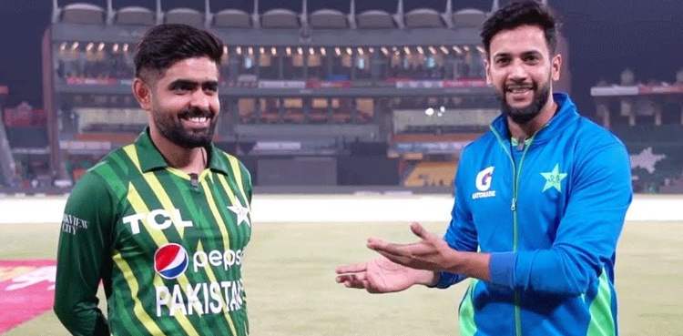 Imad Wasim answers the Hafeez rumour about Babar Azam