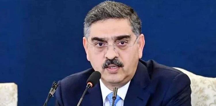 PM Kakar orders to cut rates of essential items after fuel prices drop