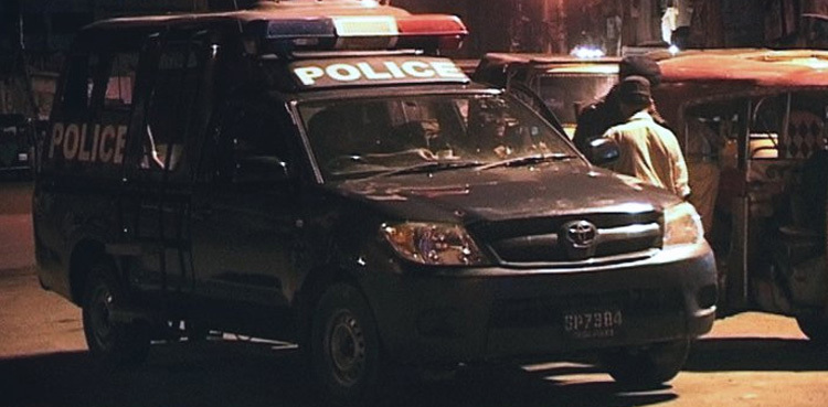 Bandit injured two person for resisting robbery, arrested in Karachi