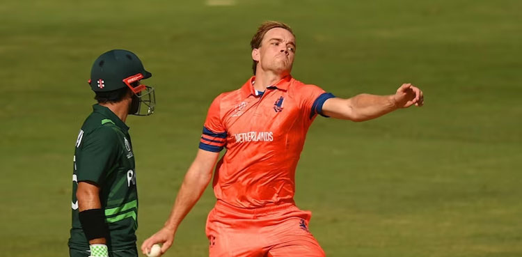 PAK vs NED: Umpiring error leads to five-ball over in World Cup 2023
