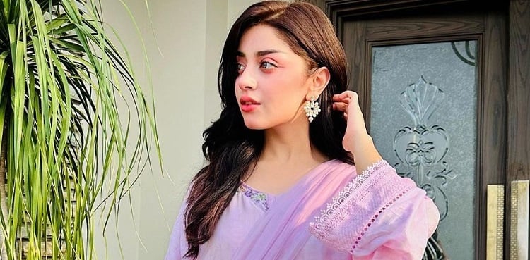 Alizeh Shah debuts pink hair - Watch