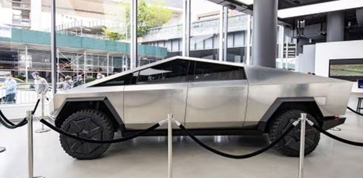 Musk says Tesla aims to make 200,000 Cybertrucks a year