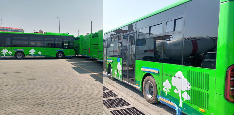 New fleet of buses reach Karachi