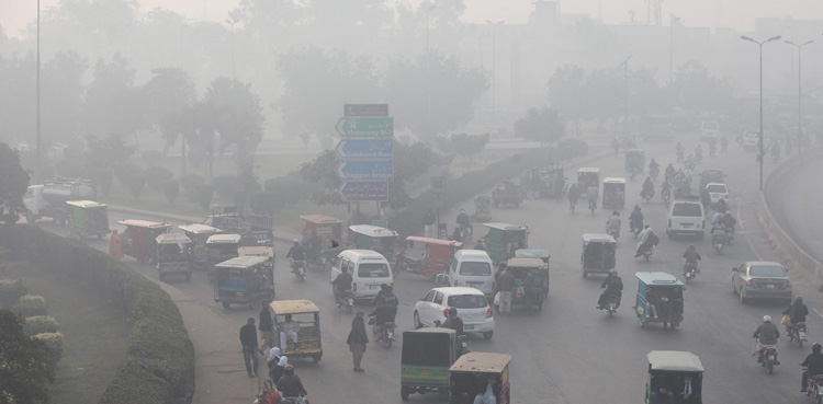 Smog: Six hotels sealed in Sialkot over violating lockdown