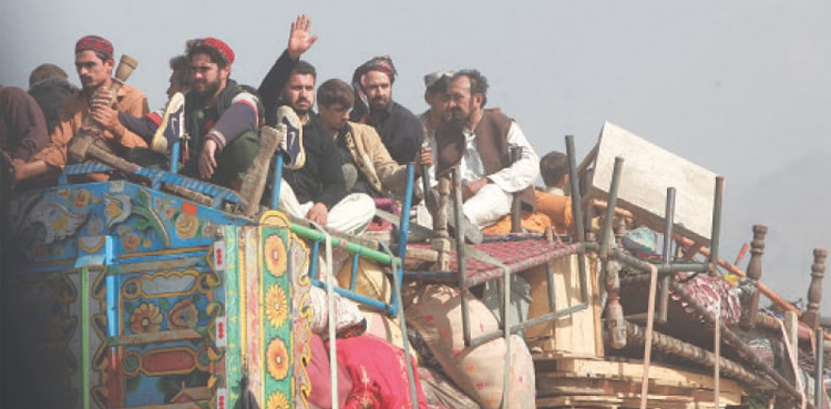 'Over 7,380 illegal foreigners deported via Torkham border on first day'