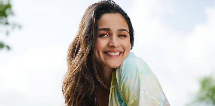 Alia Bhatt trolled for her 'sunburnt' makeup routine