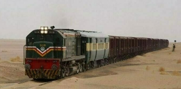 Pak-Iran rail service suspended after train derailment