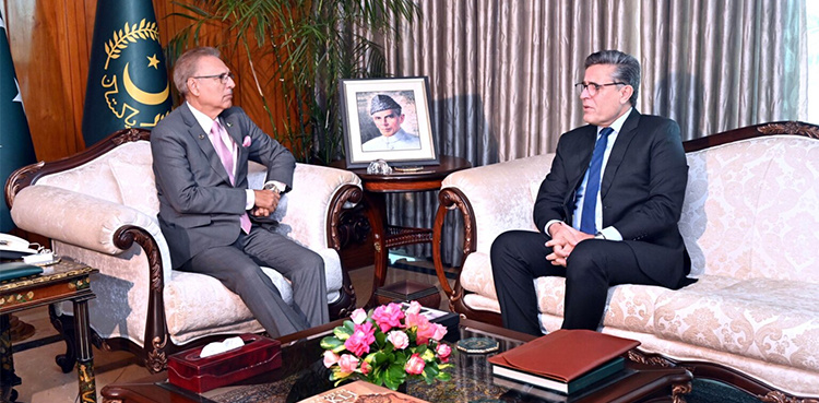 CPEC helps further strengthening Pak-China relations: President