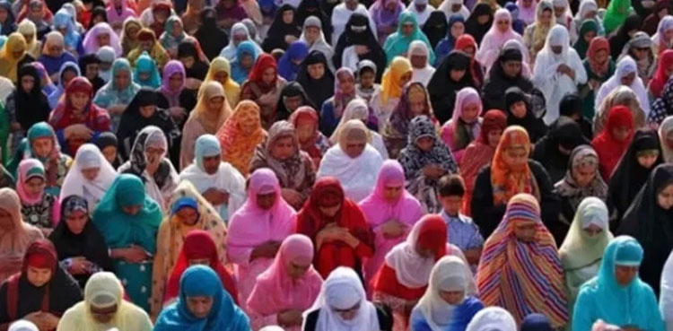 Women to get designated spaces for prayers in Sindh mosques