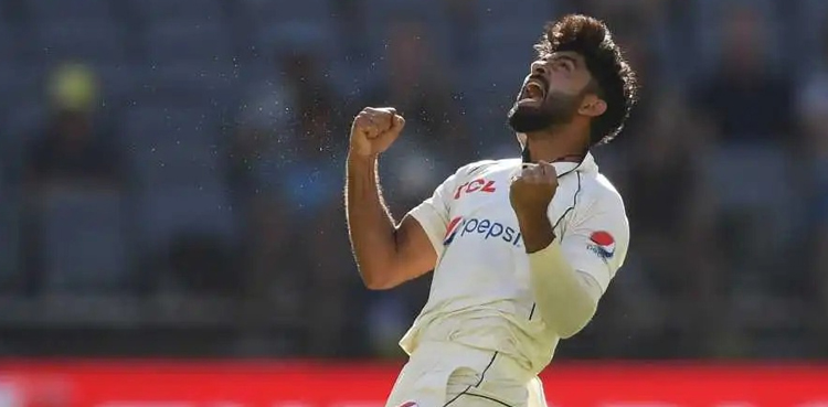 Aamer Jamal: From online taxi driver to history-making bowler