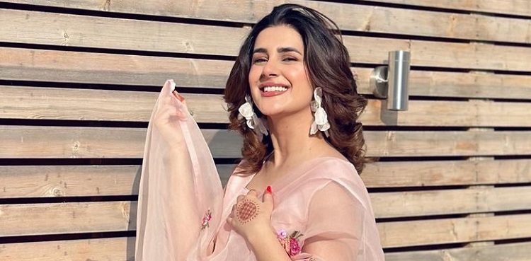 Kubra Khan spills a fun fact about herself