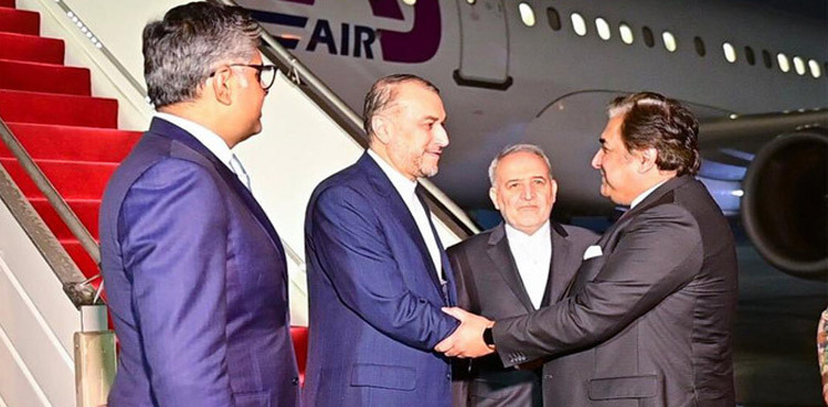 Iranian FM reaches Pakistan on key visit