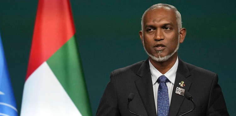 Muizzu: Pro-China engineer sweeps Maldives election