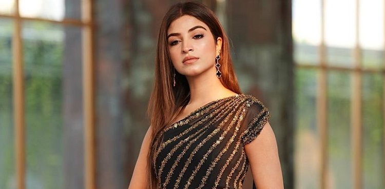 Kinza Hashmi's cryptic post spark curiosity