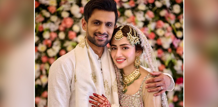 Memes flow in after Shoaib Malik - Sana Javed marriage