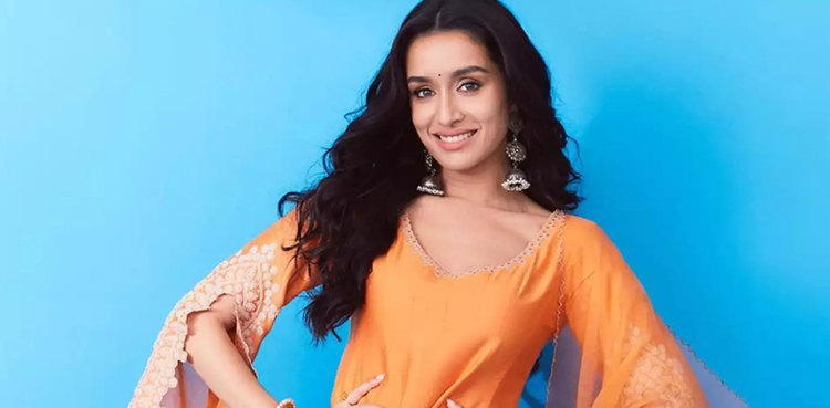 CA ya Lawyer bann jaoon kya?: Shraddha Kapoor