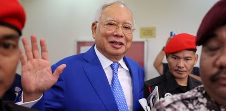 Jailed Malaysian ex-PM considering new request for a full pardon