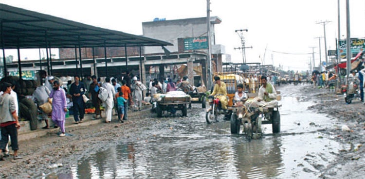 Karachi Sabzi Mandi submerged in rainwater
