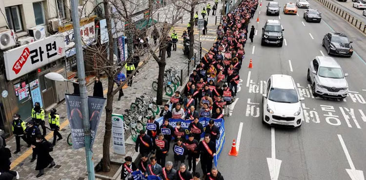 South Korea gives protesting doctors end-Feb deadline to return to work