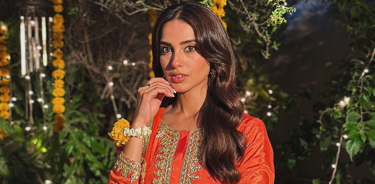 Iqra Aziz gets honest about her anxiety struggles