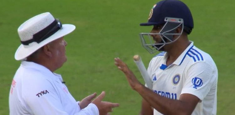 Ravichandran Ashwin gets angry at on-field umpire