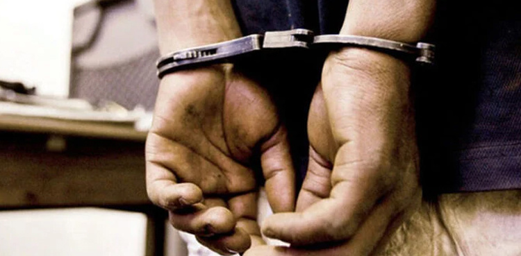 FIA arrests two over fake travel papers at Faisalabad airport