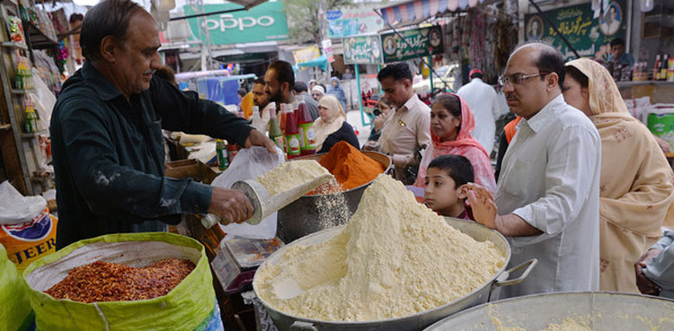 Karachi retailer ‘fined’ for selling cheaper flour