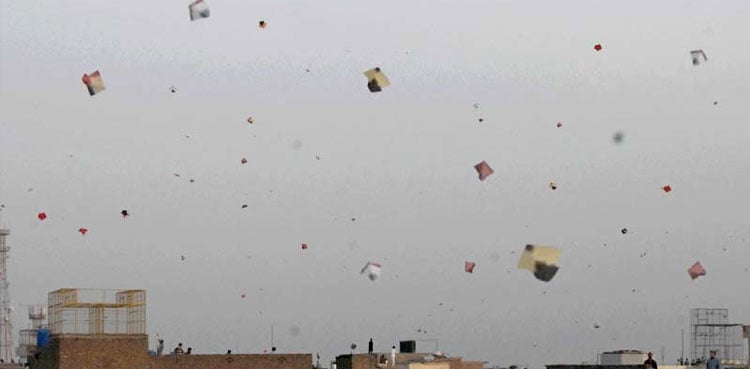 Youth injured by kite string in Karachi