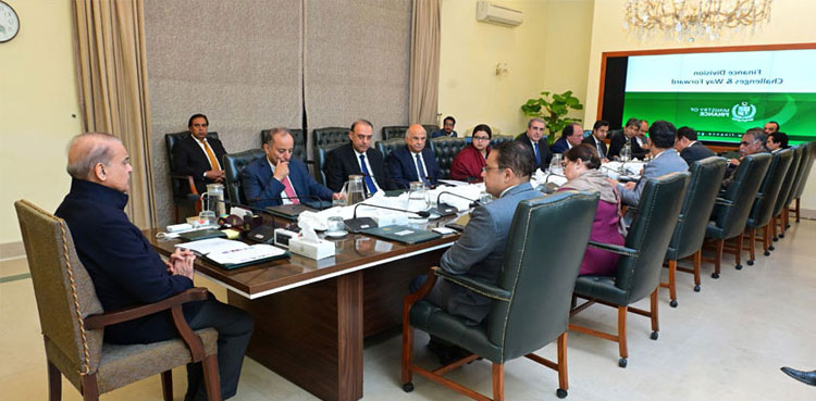 In maiden meeting, PM Shehbaz calls for ‘action plan’ to revive economy