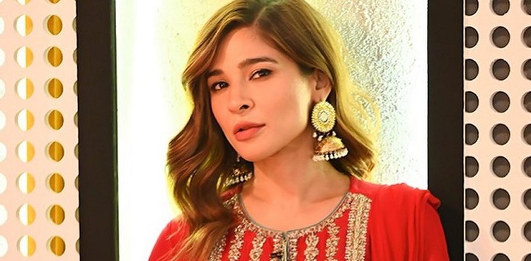 Ayesha Omar undergoes collarbone surgery